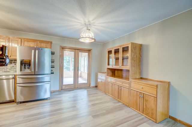 9707 Heath Avenue S, Cottage Grove, MN 55016
