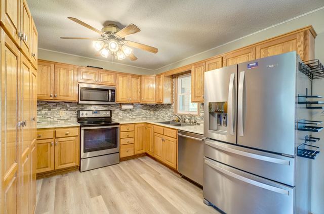9707 Heath Avenue S, Cottage Grove, MN 55016
