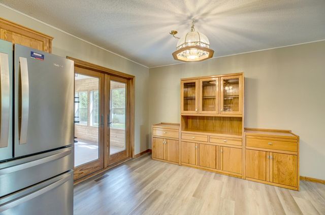 9707 Heath Avenue S, Cottage Grove, MN 55016