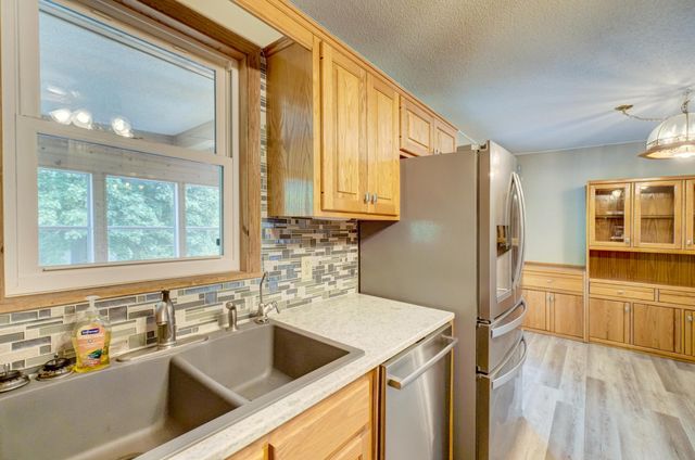 9707 Heath Avenue S, Cottage Grove, MN 55016