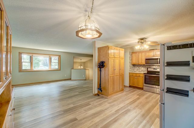 9707 Heath Avenue S, Cottage Grove, MN 55016