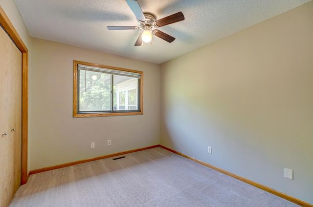 9707 Heath Avenue S, Cottage Grove, MN 55016