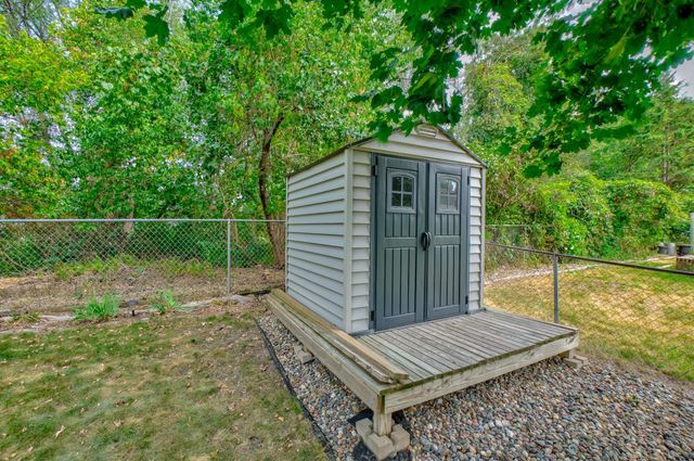 9707 Heath Avenue S, Cottage Grove, MN 55016