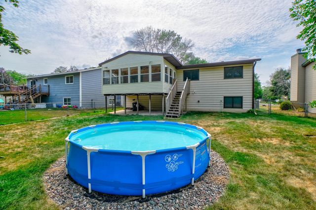 9707 Heath Avenue S, Cottage Grove, MN 55016