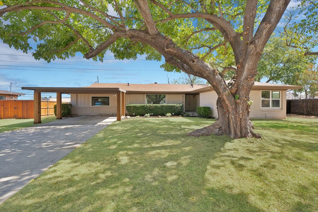 4212 Ken Michael Court, North Richland Hills, TX 76180 — photo 2