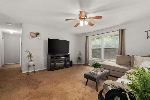 7791 N Honeysuckle Lane, Edgerton, WI 53534