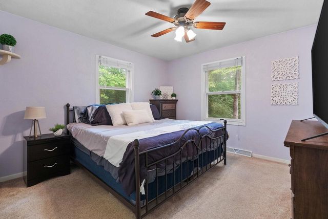 7791 N Honeysuckle Lane, Edgerton, WI 53534