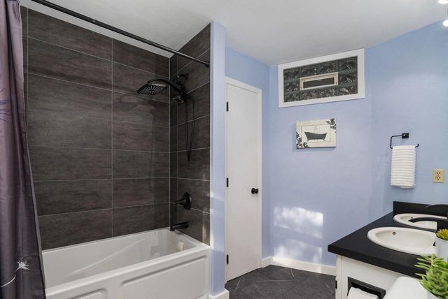 7791 N Honeysuckle Lane, Edgerton, WI 53534