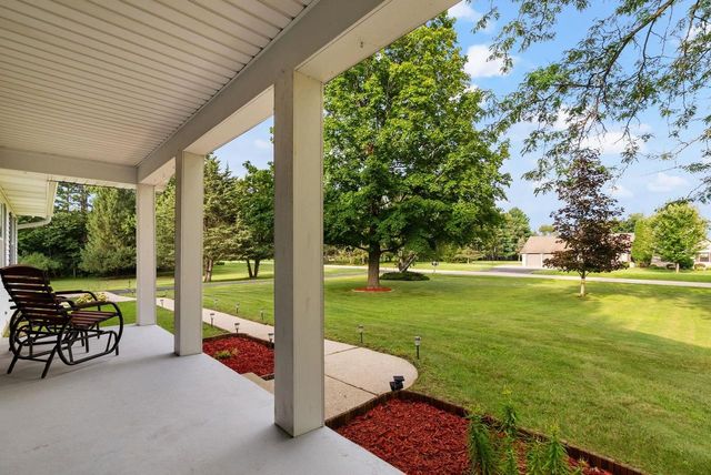 7791 N Honeysuckle Lane, Edgerton, WI 53534