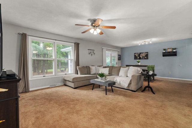 7791 N Honeysuckle Lane, Edgerton, WI 53534