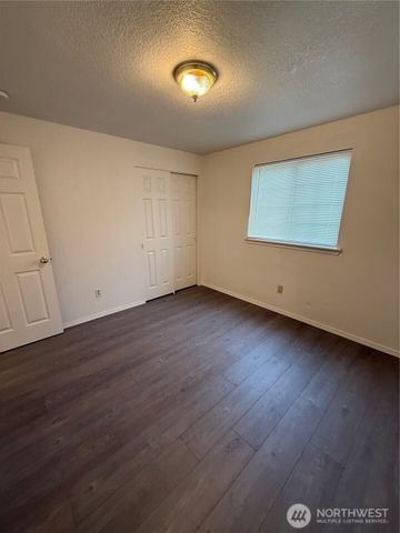 912 Marion Street, Centralia, WA 98531