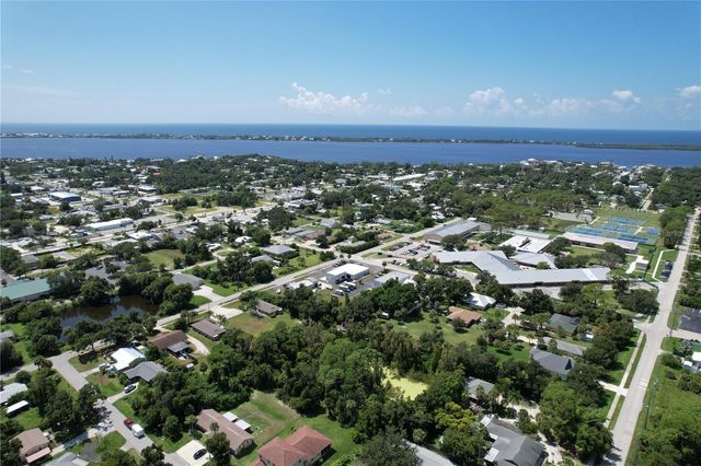 82 W WENTWORTH STREET, Englewood, FL 34223