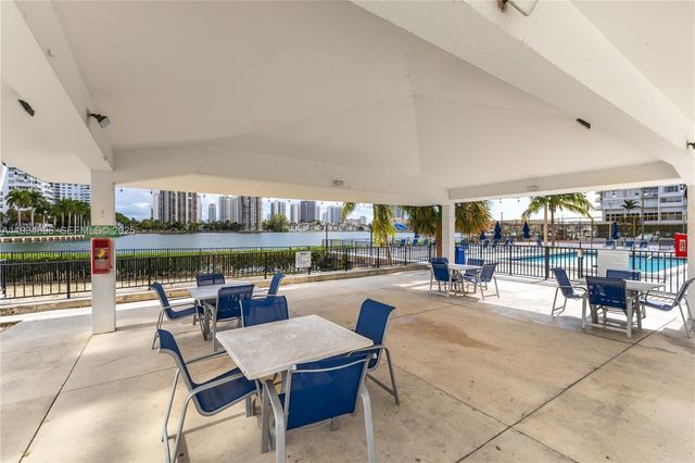 2750 NE 183rd St 2710, Aventura, FL 33160