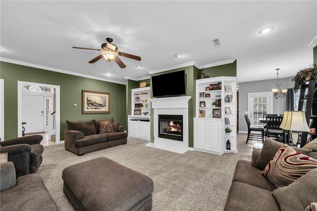 505 Elk Drive, Elm Springs, AR 72762