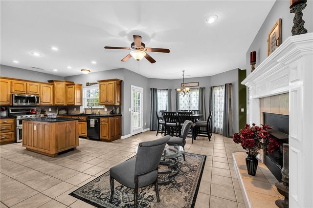 505 Elk Drive, Elm Springs, AR 72762