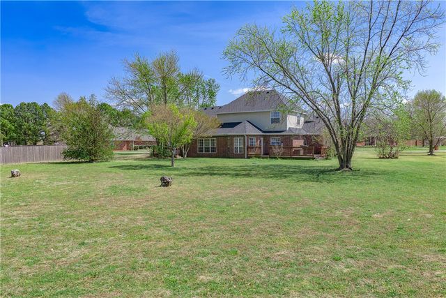 505 Elk Drive, Elm Springs, AR 72762