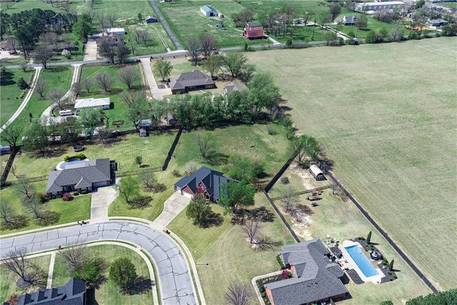 505 Elk Drive, Elm Springs, AR 72762