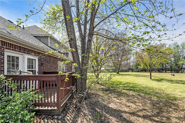 505 Elk Drive, Elm Springs, AR 72762