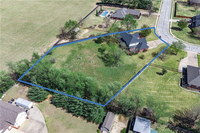 505 Elk Drive, Elm Springs, AR 72762