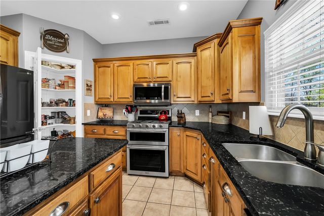 505 Elk Drive, Elm Springs, AR 72762