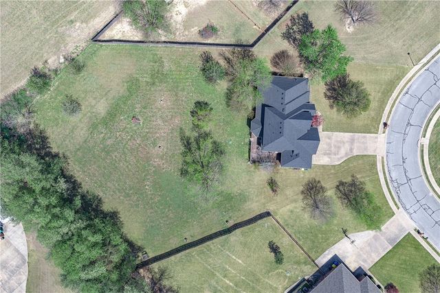 505 Elk Drive, Elm Springs, AR 72762