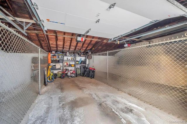 2 Birchwood Court 3D, Mineola, NY 11501