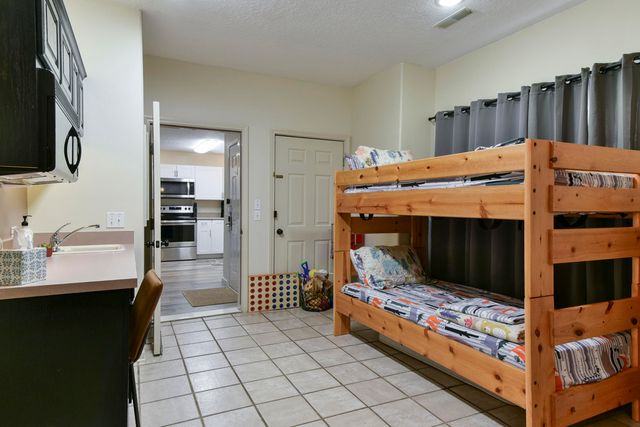 131 Oak Lane, Branson West, MO 65737