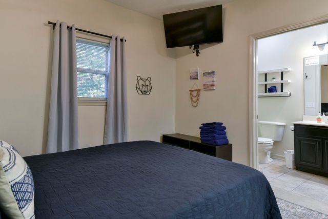 131 Oak Lane, Branson West, MO 65737