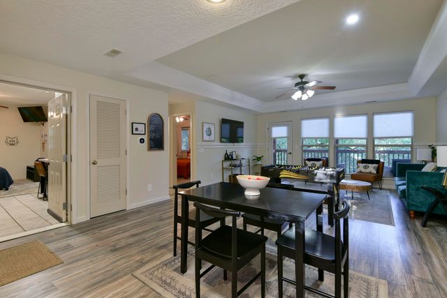 131 Oak Lane, Branson West, MO 65737