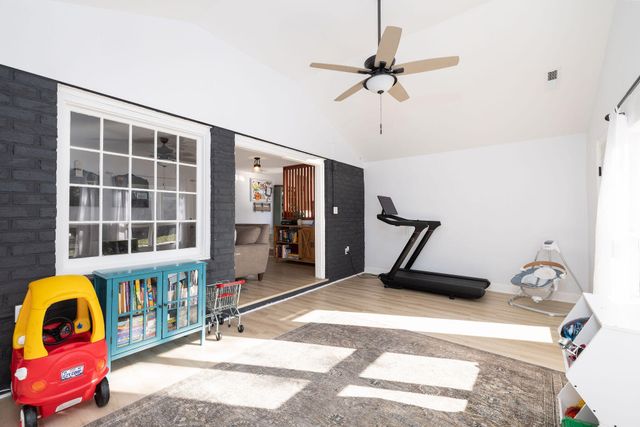 1045 Yeamans Hall Road, Hanahan, SC 29410