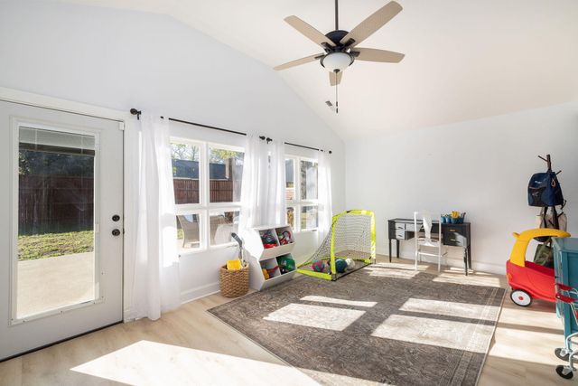 1045 Yeamans Hall Road, Hanahan, SC 29410