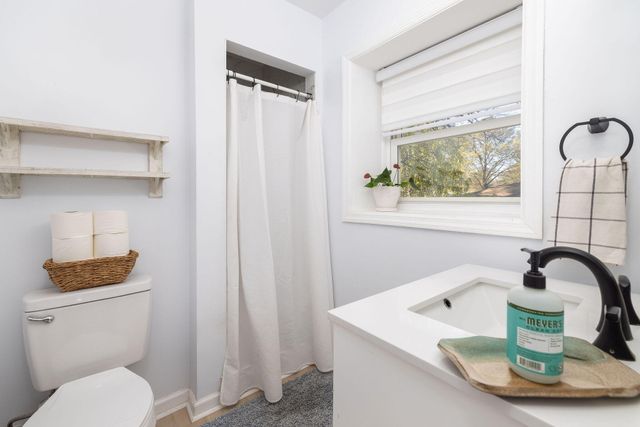 1045 Yeamans Hall Road, Hanahan, SC 29410