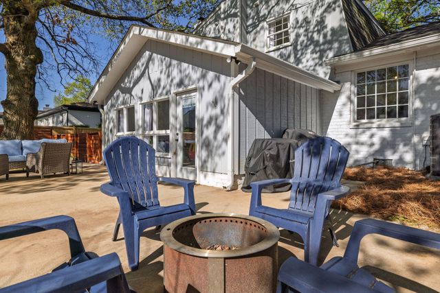 1045 Yeamans Hall Road, Hanahan, SC 29410