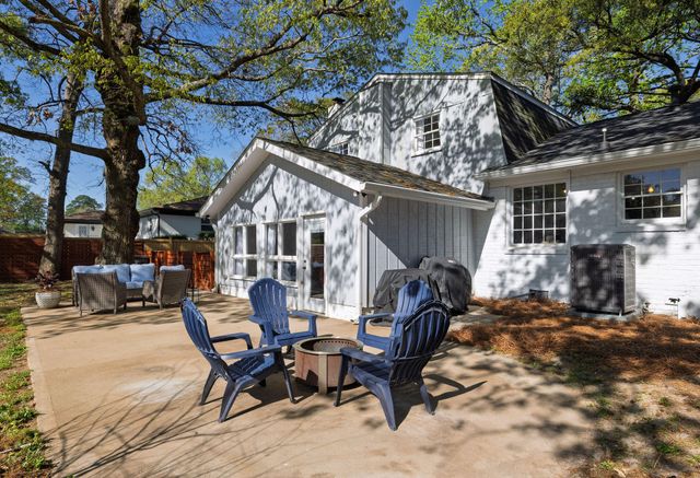 1045 Yeamans Hall Road, Hanahan, SC 29410