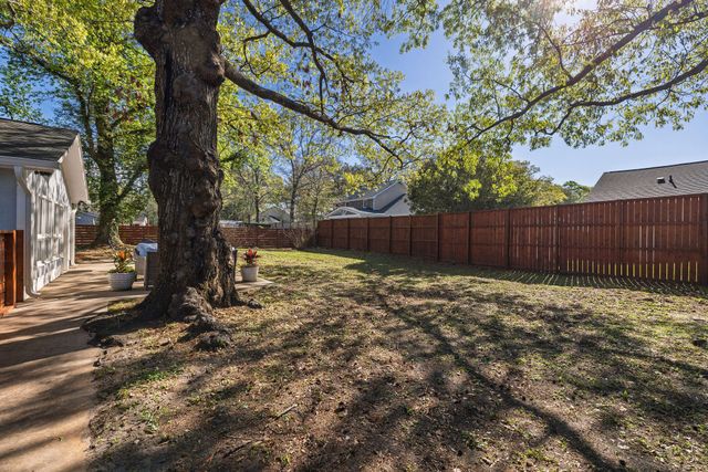 1045 Yeamans Hall Road, Hanahan, SC 29410