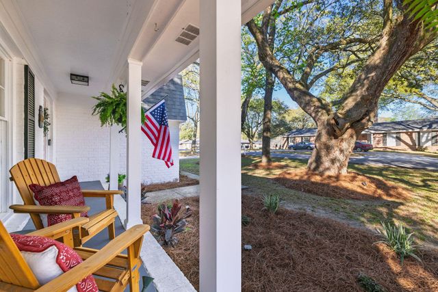 1045 Yeamans Hall Road, Hanahan, SC 29410