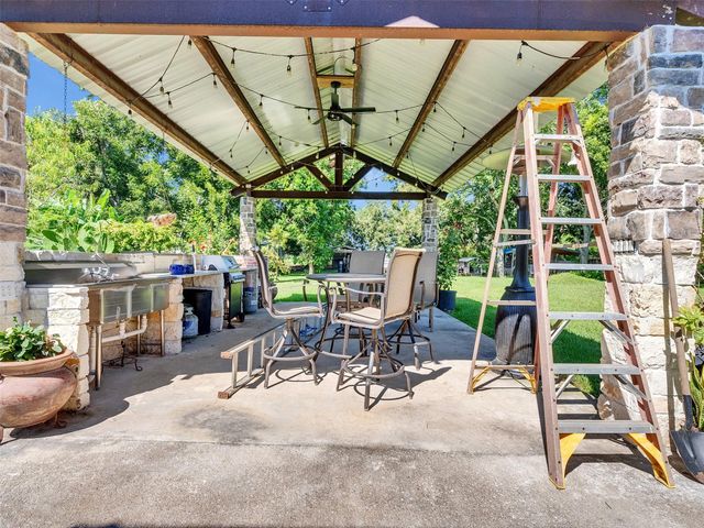 625 Pittman Road, Richmond, TX 77469