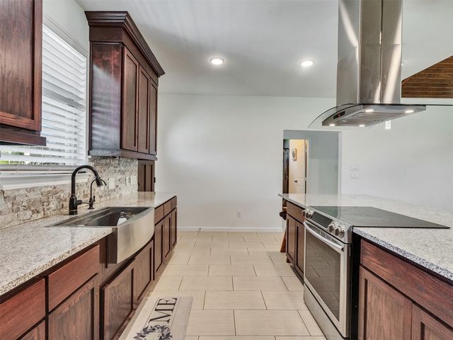 625 Pittman Road, Richmond, TX 77469