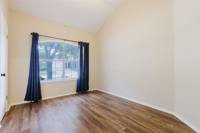 6614 Bramber LN, Austin, TX 78754