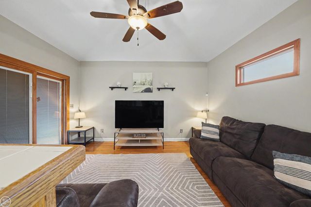 16243 Secretariat Avenue, Roseville, MI 48066