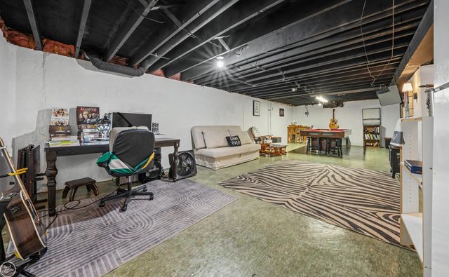 16243 Secretariat Avenue, Roseville, MI 48066