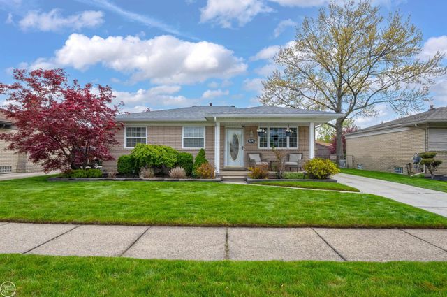 16243 Secretariat Avenue, Roseville, MI 48066