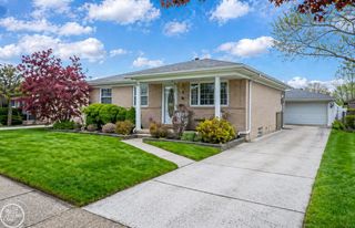 16243 Secretariat Avenue, Roseville, MI 48066