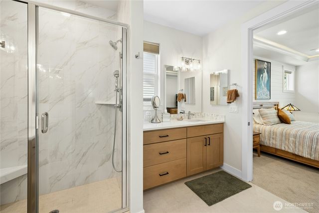 18599 Sawgrass Drive NE, Poulsbo, WA 98370