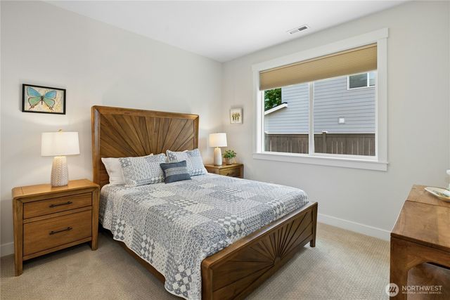 18599 Sawgrass Drive NE, Poulsbo, WA 98370