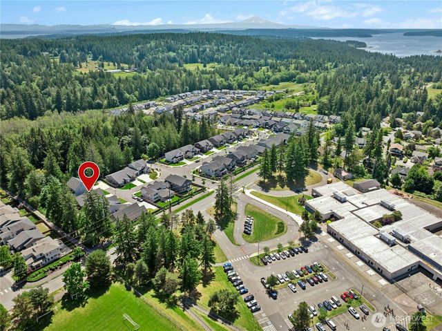 18599 Sawgrass Drive NE, Poulsbo, WA 98370