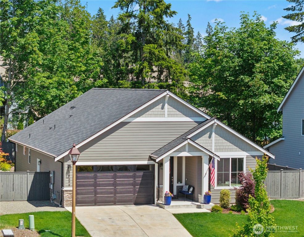 18599 Sawgrass Drive NE, Poulsbo, WA 98370