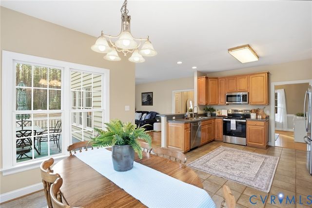 17192 Katy Ln, Beaverdam, VA 23015