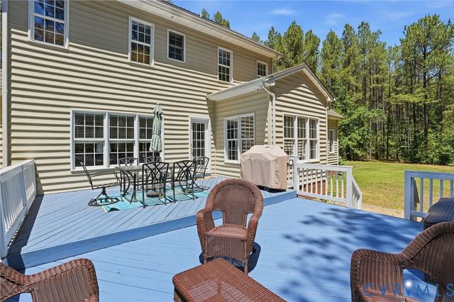 17192 Katy Ln, Beaverdam, VA 23015