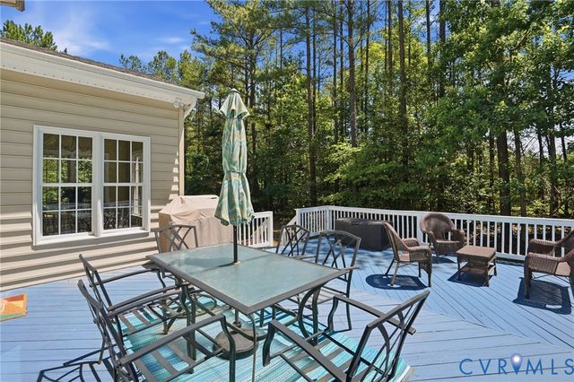 17192 Katy Ln, Beaverdam, VA 23015